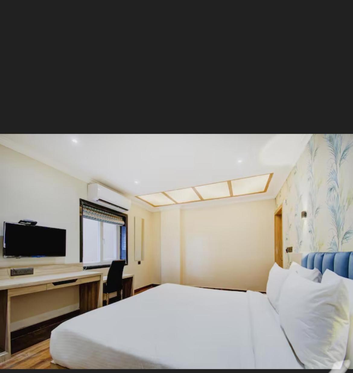 Seventy Seven Hotel Kolkata